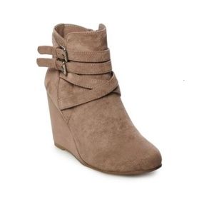 Taupe platform Booties